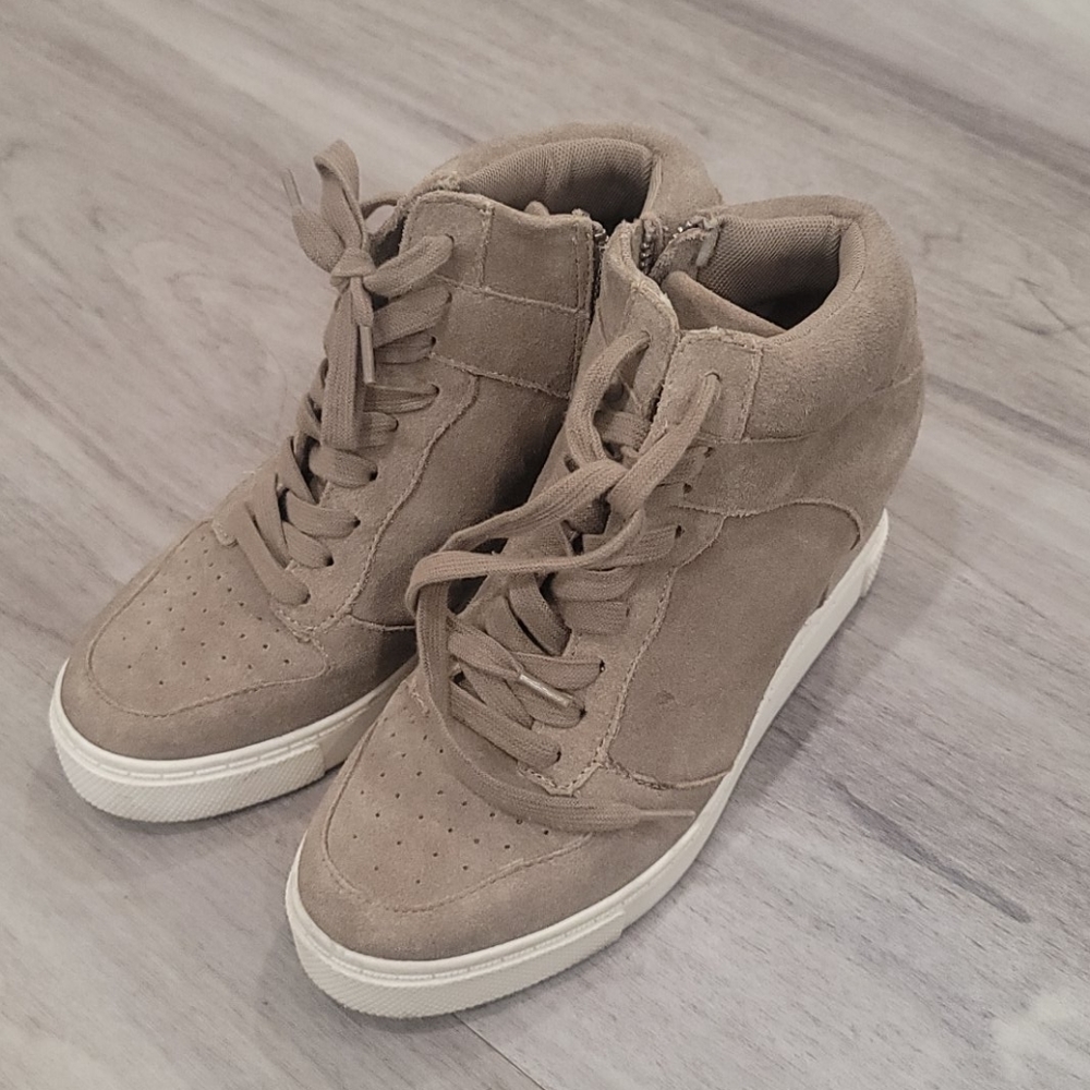 Steve madden noah hidden platform wedge sneakers
